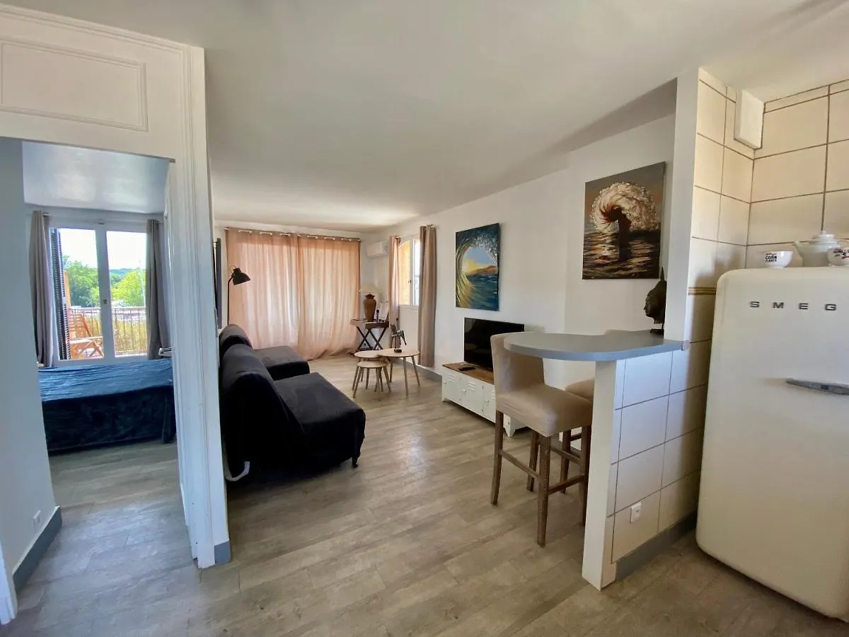 Apartment Marinesappartement-2Min Plage, Acces Direct Port Cogolin France