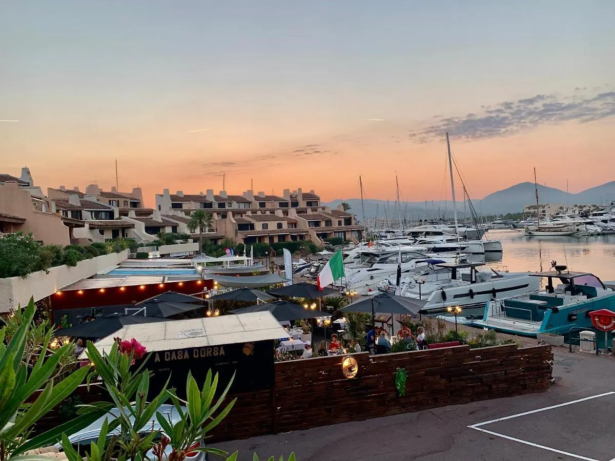 Appartamento Les marines, 2min Plage, accès direct port Cogolin